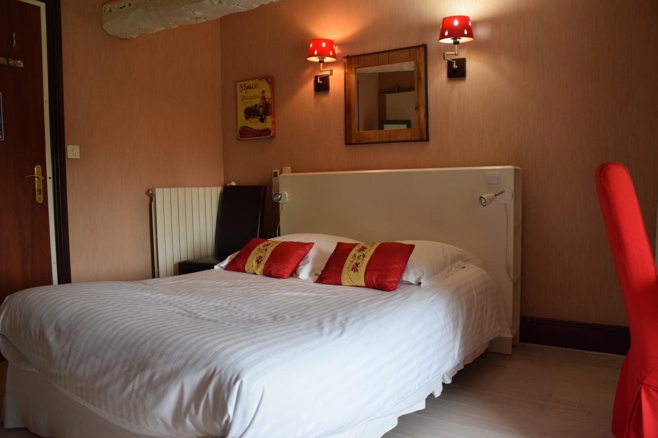 Hotel Logis Domaine du Prieuré à Tonnay-Boutonne Extérieur photo