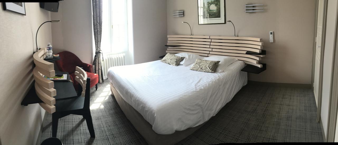 Hotel Logis Domaine du Prieuré à Tonnay-Boutonne Extérieur photo