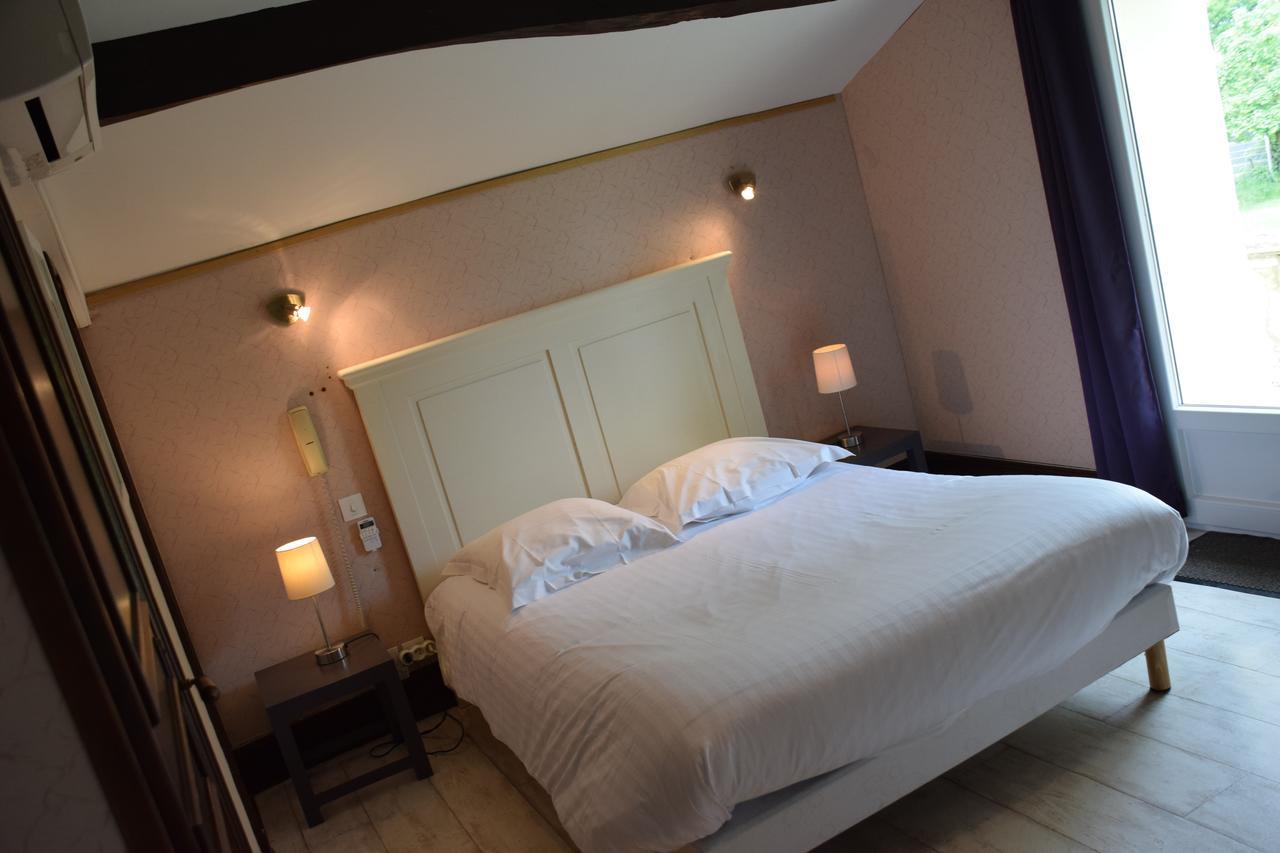 Hotel Logis Domaine du Prieuré à Tonnay-Boutonne Extérieur photo