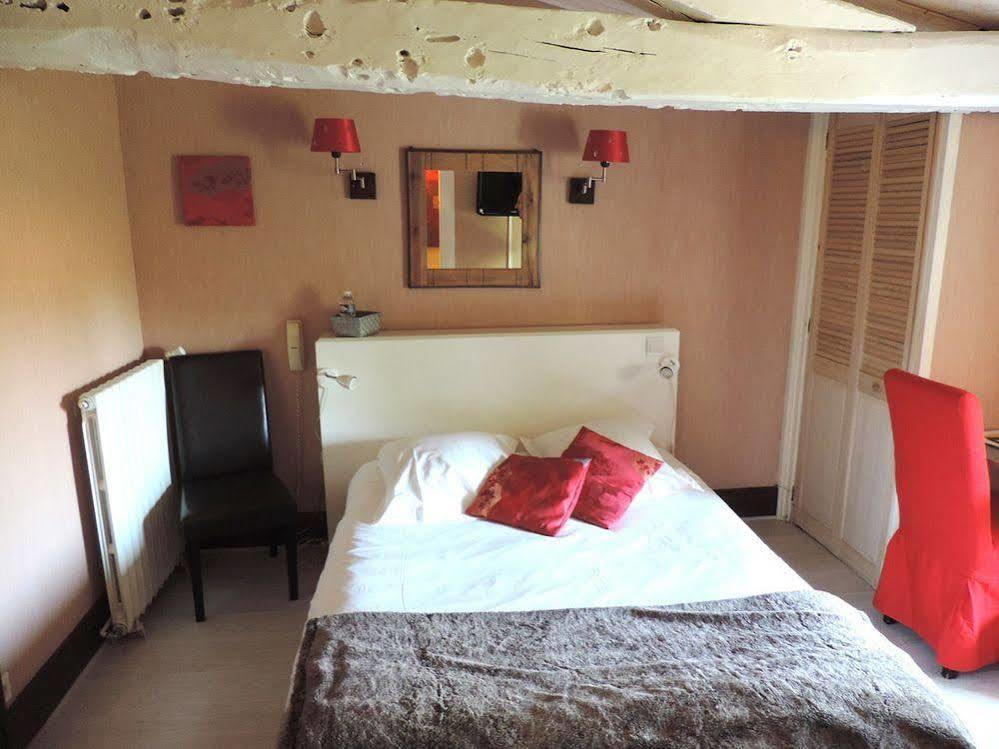 Hotel Logis Domaine du Prieuré à Tonnay-Boutonne Extérieur photo